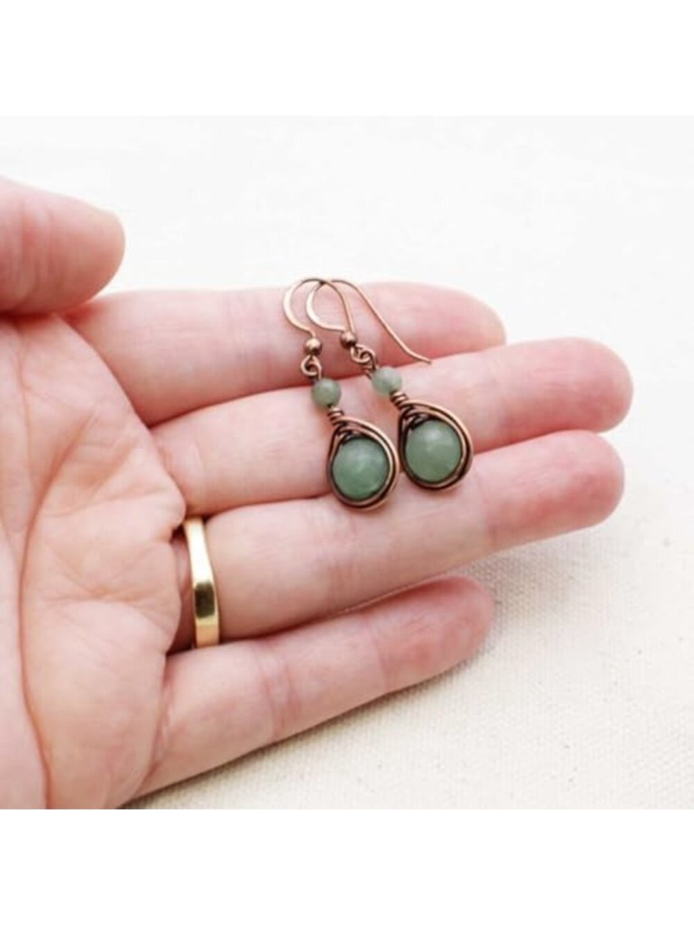 Handcrafted Copper Earrings with Green Aventurine Gemstones - Unique Boho Style - Picture 4 of 7